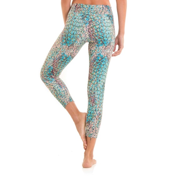 LIQUIDO ACTIVE MERMAID SPELL LEGGINGS. - Picture 3 of 11